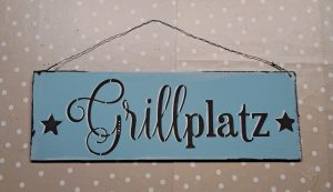 Holzschild Grillpatz